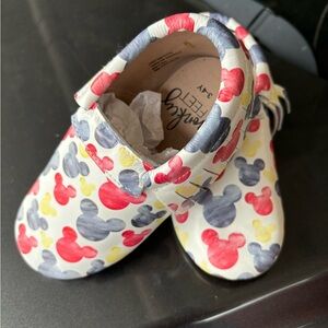 Monkey Feet Disney Mickey Mouse Shoes 3-4Y